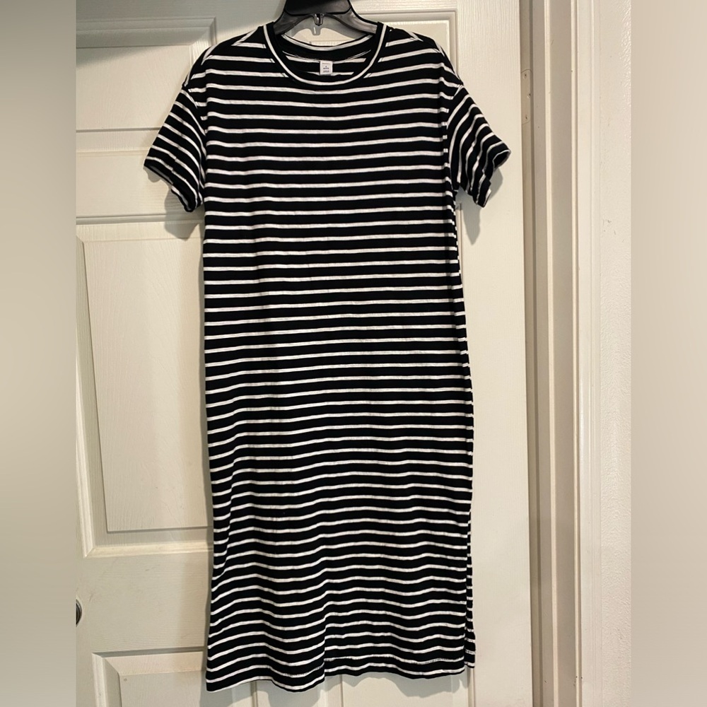 💥Old Navy t shirt dress midi size small petite